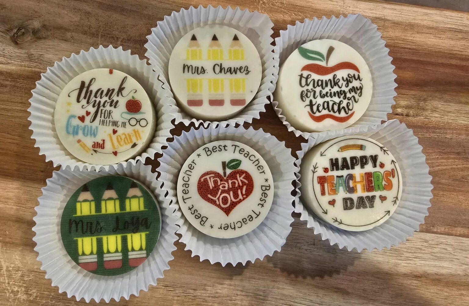 491403883 122098959698840318 8335196653701100353 n Custom treats